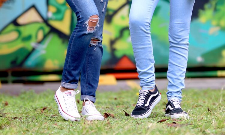 Descubre qué son las zapatillas y sus características